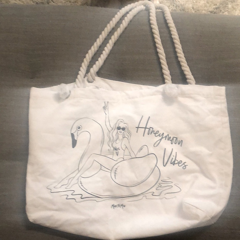 Honeymoon vibes beach tote bag